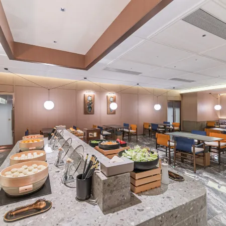 Starway Hotel (Changbai Mountain Beautiful Pine Sculpture Park)