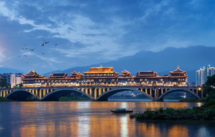 Lang Qiao Yinxiang Yucheng Hotel