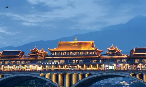 Lang Qiao Yinxiang Yucheng Hotel