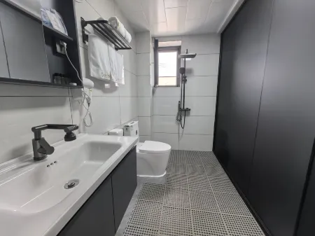 Xinyuan Tusu Farm Stay (Xinyuan Bus Station) Отели в г. Синьюань