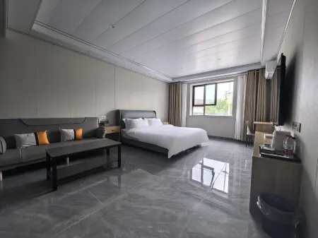 Xinyuan Tusu Farm Stay (Xinyuan Bus Station) Отели в г. Синьюань