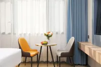Du'an Shangda Light Luxury Hotel