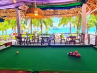 Koh Rong Beach Hostel and Bungalows Hotels near Long Set Beach