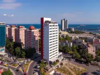 Ramada Plaza by Wyndham İstanbul Ataköy Hotels near Bakirkoy