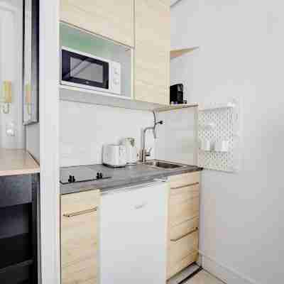 Charming studio - 2P - Batignolles Dining/Meeting Rooms