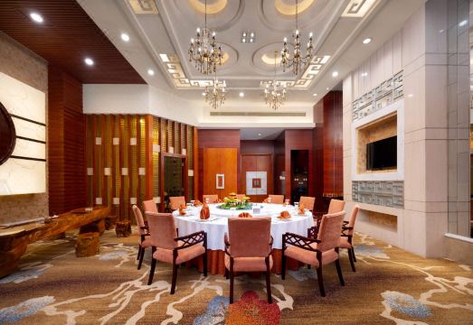 Empark Grand Hotel KunmingHotel Overview