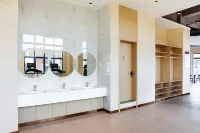 Building 1, Area A, Baimeng Building Materials City, Suqian Avenue, Shuyang County, Jiangsu Province Hotels in Shuyang