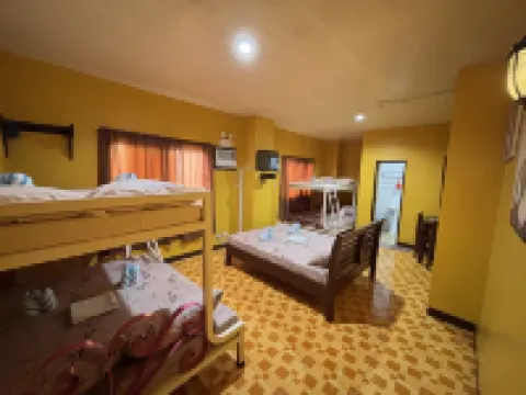 Sea Urchin Hotel near Hundred Islands Hoteles en Alaminos