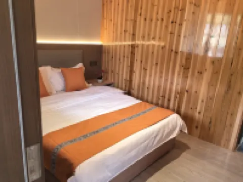 Tanying Yiju Homestay (Longtan Ancient Town)