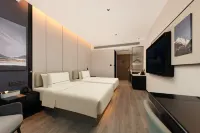 Atour Hotel (Liujiayao Subway Station, Beijing South Railway Station) - New