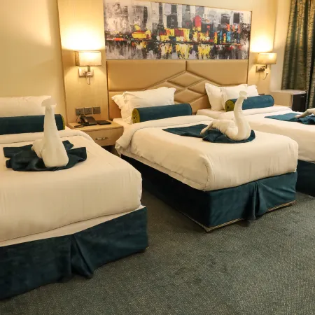 Lahdat Hotel - Al Balad Отели рядом с достопримечательностью «Банкетный зал Miral»
