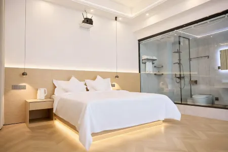 Mountain Bird and Moon · Tangchi Projection Homestay (Jiezi Ancient Town) Отели рядом с достопримечательностью «Wang Guoying's Former Residence»