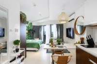 Dominiks Green Heaven Epic Ocean V. Tambuli Pool Balcony