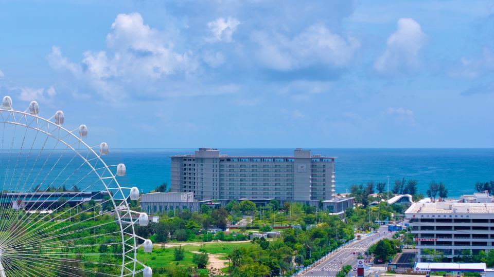 Grand New Century Resort Silver Beach Beihai