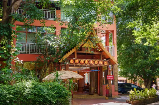 景洪市泰來客棧（告莊西雙景星光夜市店） 鄰近星光夜市的酒店