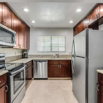 2BR 2BA Stylish Palm Springs CONDO Hotel Exterior