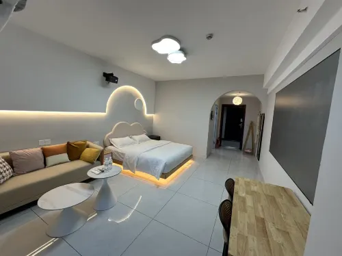 Langyuju Homestay (Zhuzhou Railway Station Central Plaza) - 2-Star