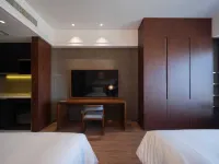 Madison Hotel Dalian Harbor Square, Donggang Business District