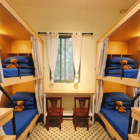 Foshan Yellow Pishu Hostel
