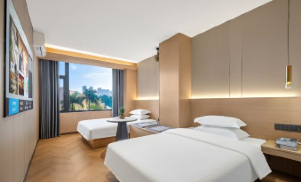 Yiyuan Hotel (Xiamen Hospital of Traditional Chinese Medicine SM Market Square Store)