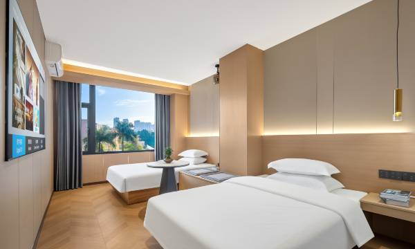 Yiyuan Sunshine Hotel (SM City Square Xiamen Railway Station)