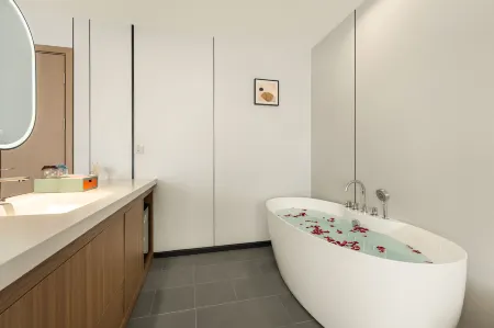 CLOUD HOTEL(HESHANG CITY OF CENTENT)