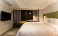 Horizon Inn Các khách sạn gần Trung tâm mua sắm Breeze Centre