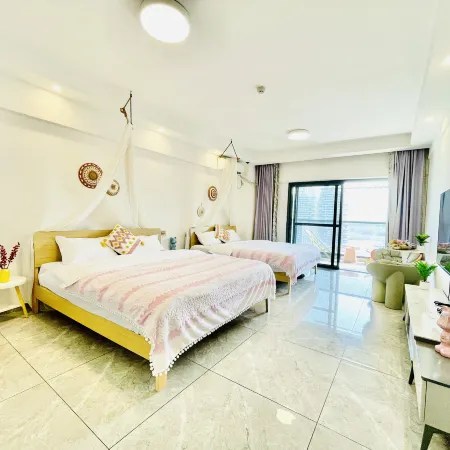 Yuelanju Riverside Vacation Boutique Stay (Gaozhuang Xishuangjing Starlight Night Market)