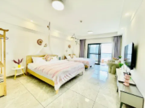 Yuelanju Riverside Vacation Boutique Stay (Gaozhuang Xishuangjing Starlight Night Market)
