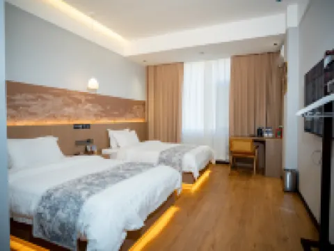 Zhouyi International Hotel Hotels in Mengla