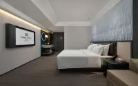CNHOL RADIENT HOTEL - New
