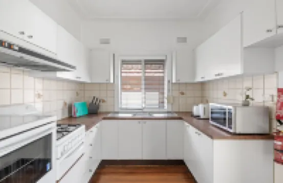 Comfortable Rooms Near Top Ryde City Shops & Transport