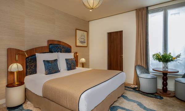 4-star hotels near Eiffel Tower, Paris: Hôtel La Bourdonnais by Inwood Hotels