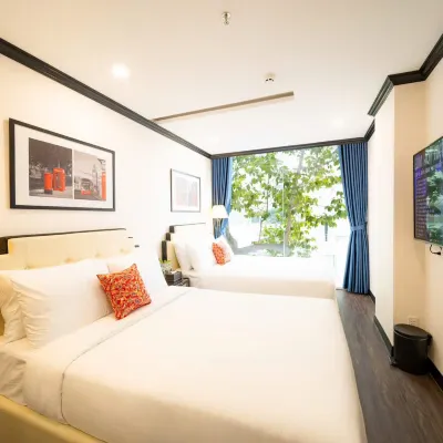 LOVERS LUXURY HOTEL Hotels near Đài Tưởng Niệm Liệt Sĩ Lê Văn Khương