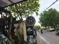 Home 21 Bali Hotels near Sidakarya