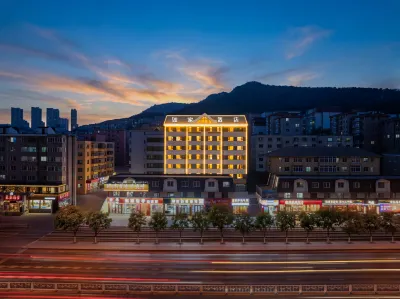 Home Inn (Dalian Xinghai Square Convention and Exhibition Center Metro Station Branch) Hotels near Shahekou District