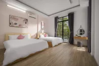 Cam On Luxury Pool 4BR Villa by the Beach – Free Airport Pickup