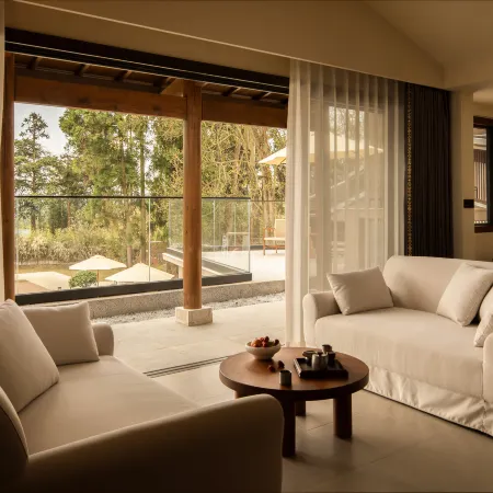 Hundred-mile Azalea ·Jianglu Saga Villa