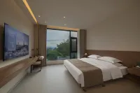 Selins · Mountain Forest Boutique Stay with Creek Tracing, Swimming Pool, and Mountain Retreat Hotels in 
