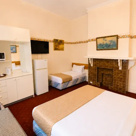 Georgian Court Inn Отели рядом с достопримечательностью «Прямоугольный стадион»