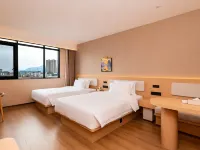Guijinghua Hotel (Guilin High-Speed Railway North Station) Hotels in Lingchuan