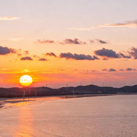 Pingtan Leisure Fun Sunset Seaview Holiday Homestay (Changjiangao Beach Branch)
