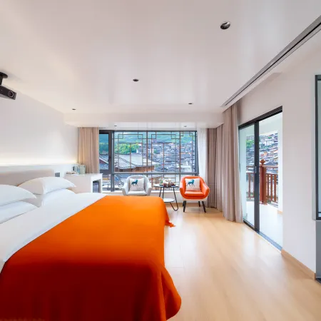 Shanheju View Homestay (Observation Deck Branch, Xijiang Qianhu Miao Village)