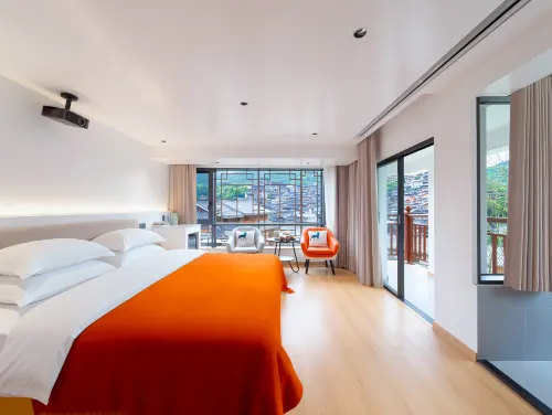Shanheju View Homestay (Observation Deck Branch, Xijiang Qianhu Miao Village)