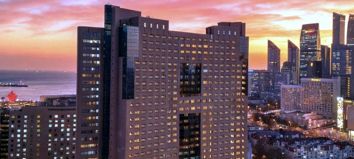 Fuxin Hotel Hotele w: Qingdao
