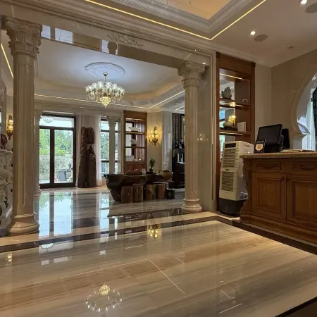 Wisdoms Hot Spring Royal View Villa (Qingdao Poly Sea Roland Store)