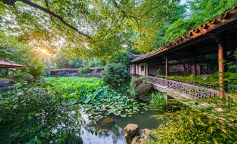 Eden Club House