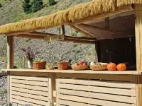 White Perch Grassland Homestay, Guozigou - فطور