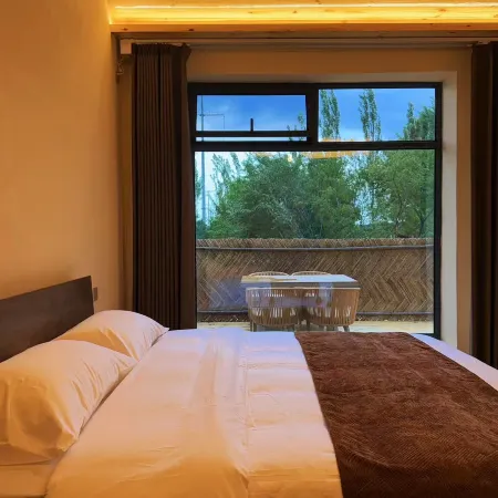 Yunduo Gacha · Gentle Wellness Care Mongolian-Style Herbal Bath Themed Homestay