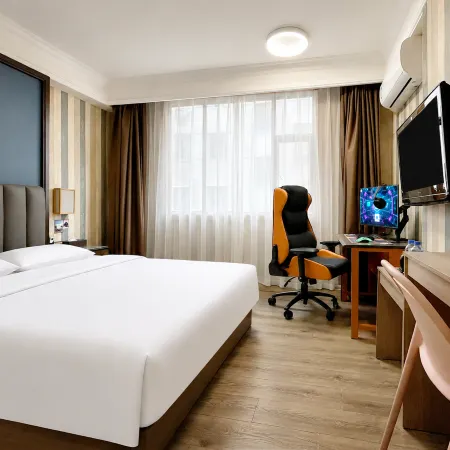 Aifang E-Sports Hotel (Xingfu Market)